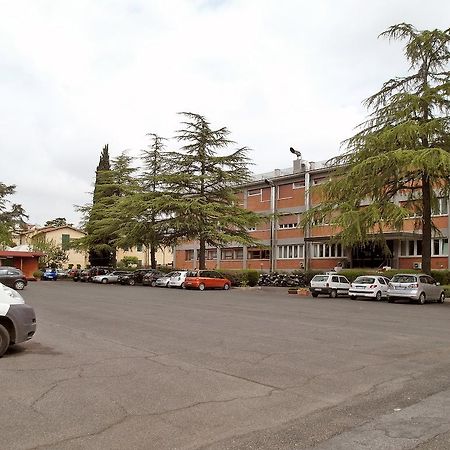 Hotel Casa Per Ferie Opera Don Calabria à Rome Extérieur photo